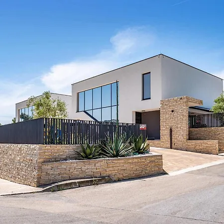 Omega Holiday home *