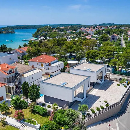 Omega Holiday home